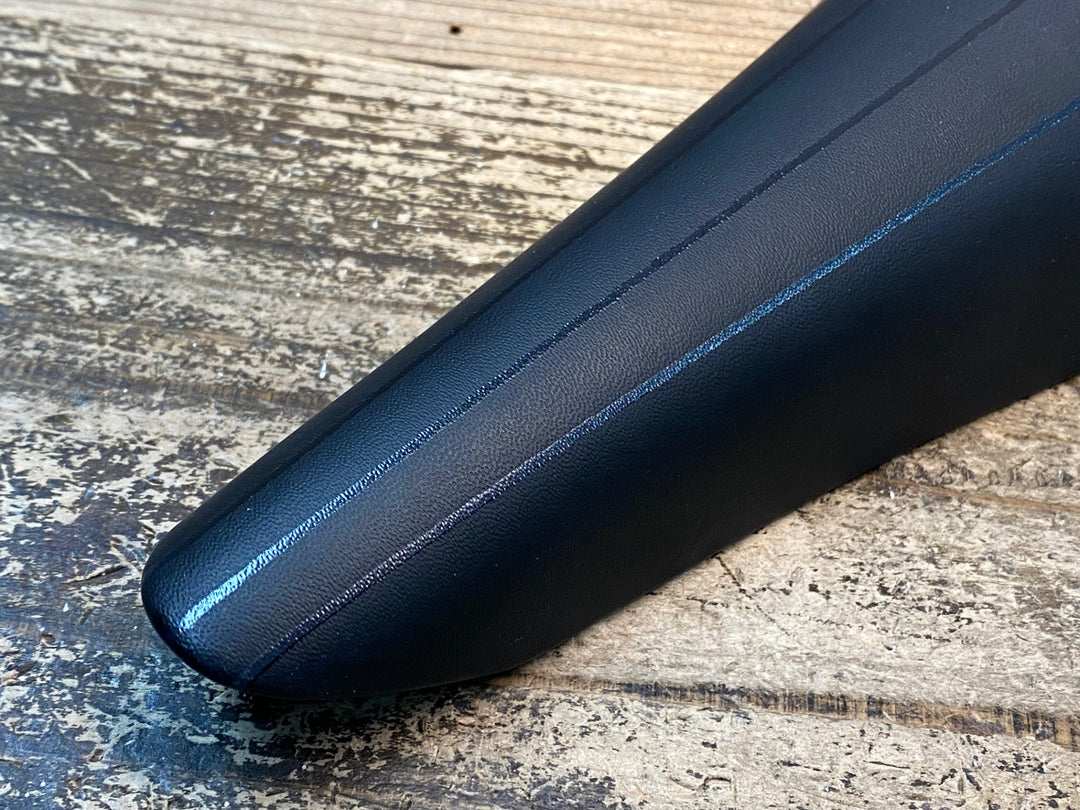 JP302 フィジーク fizik VOLTA R1 サドル 黒 CARBON BRAIDEDレール