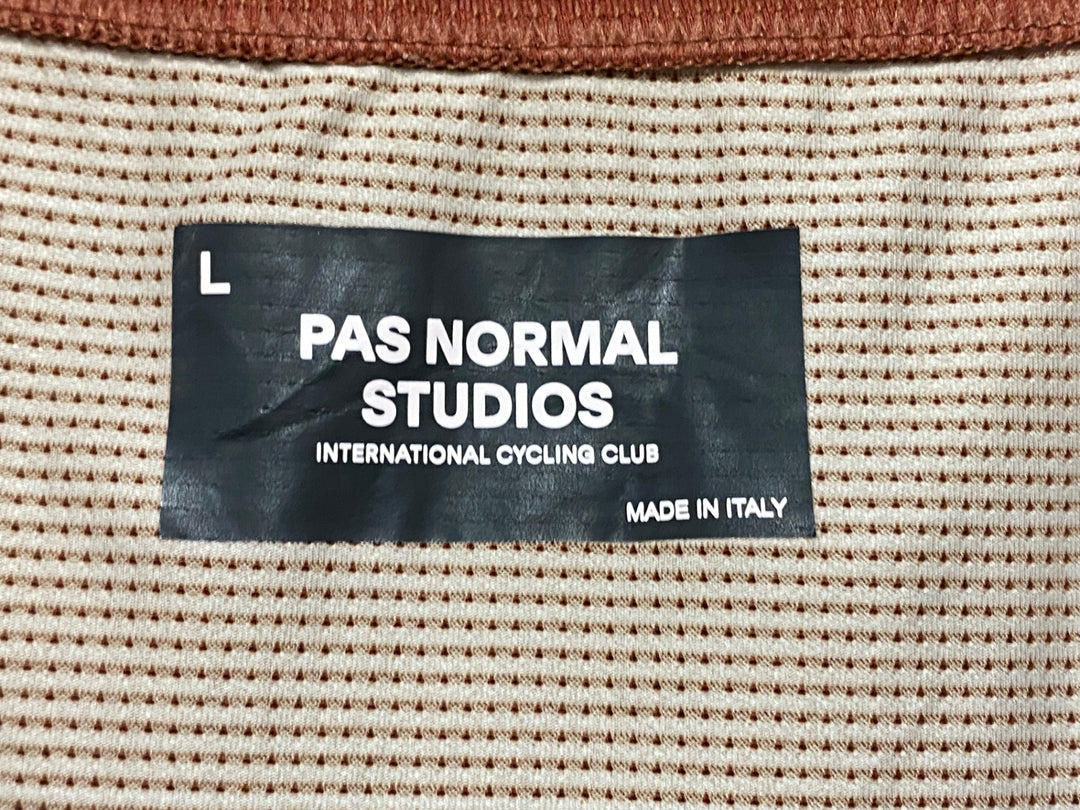 KA591 パスノーマルスタジオ PAS NORMAL STUDIOS MECHANISM JERSEY 半袖 サイクルジャージ ブラウン L ※ほつれ