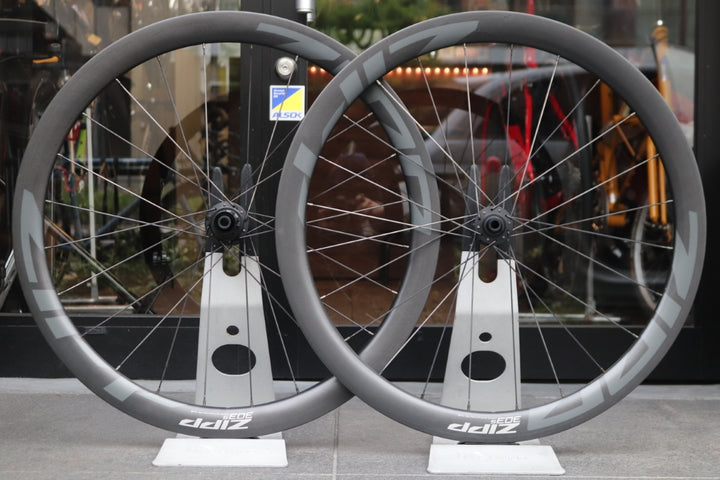 ジップ ZIPP 303S TUBELESS DISC カーボン チューブレス ディスクブレーキ ホイールセット シマノ12/11Sフリー フックレス ワイドリム 23mm 【東京南麻布店】