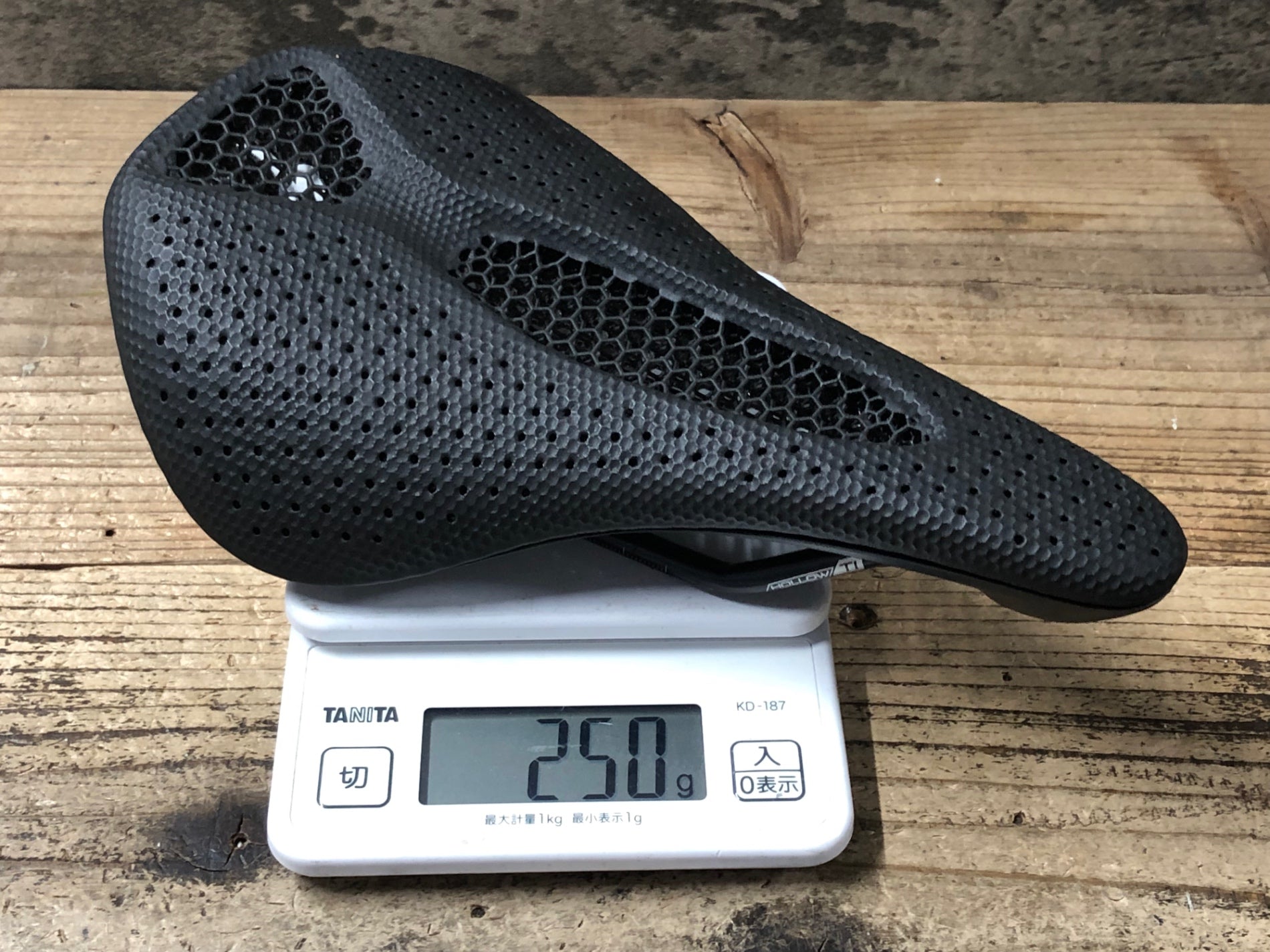 KD830 スペシャライズド SPECIALIZED POWER PRO MIRROR サドル 黒