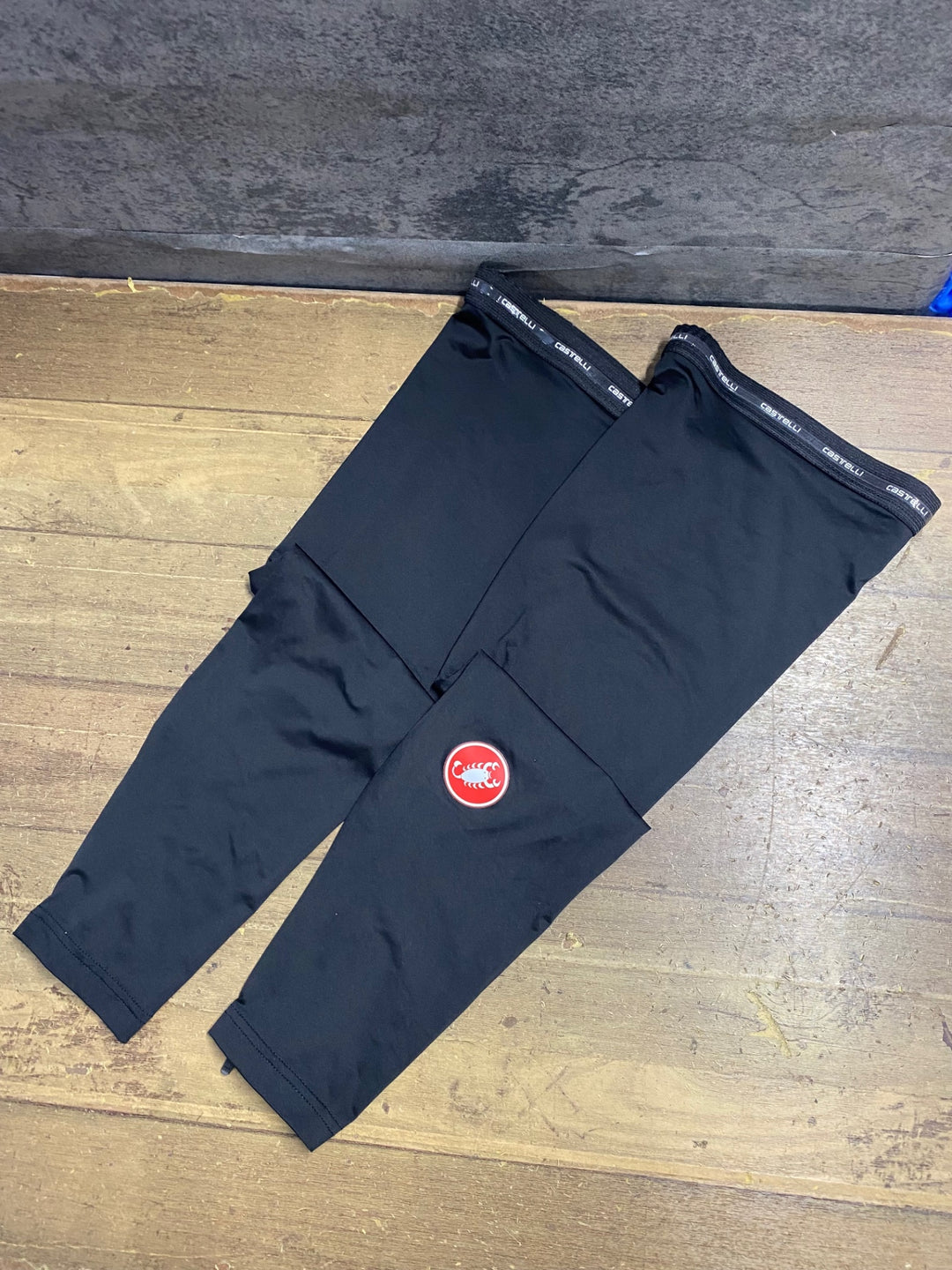KC011 カステリ CASTELLI レッグカバー 黒 ※サイズ不明