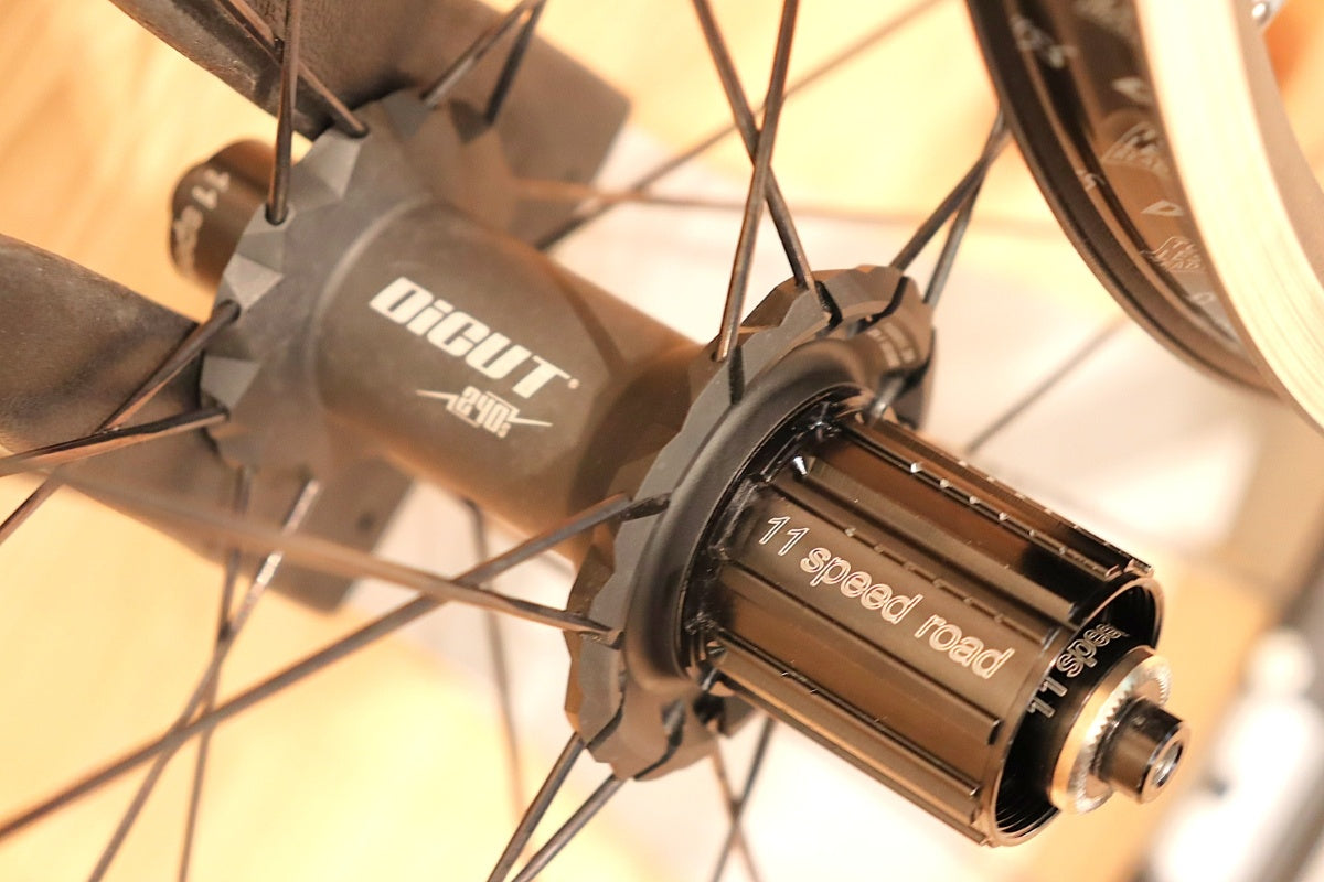 DTスイス DT SWISS PR1400 DICUT アルミ チューブレス ホイールセット