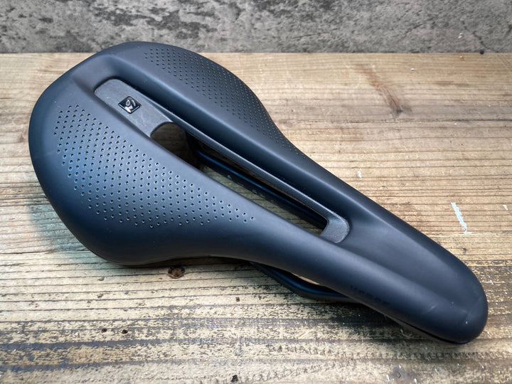 JJ031 ボントレガー BONTRAGER ヴァース VERSE PRO ショートノーズサドル カーボンレール 145mm