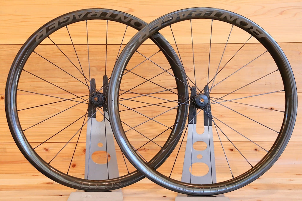 Bontrager Aeolus RSL 37 ホイールセット Bontrager Aeolus RSL 37 TLR Disc Road Wheel - Electra Bikes