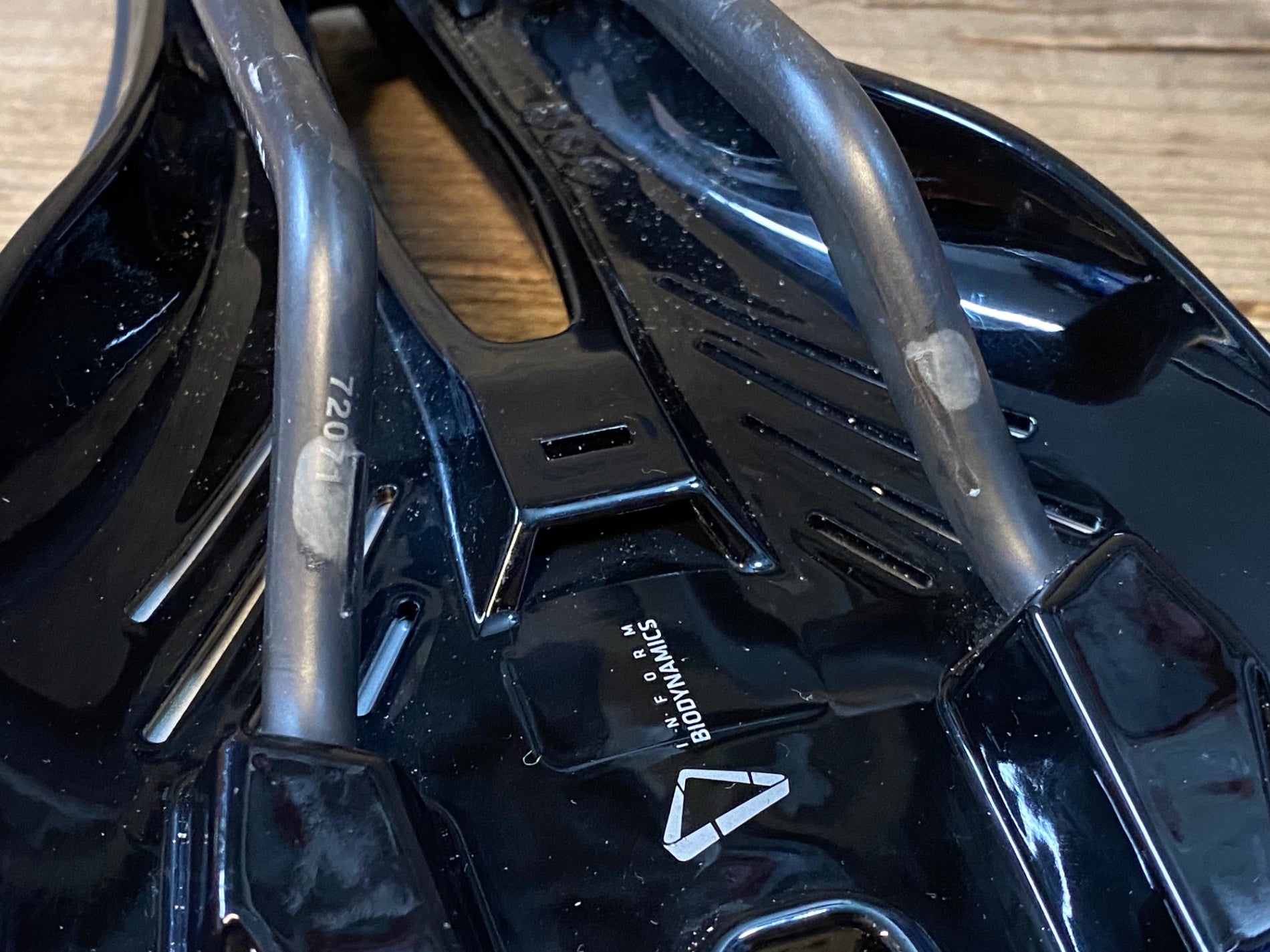 JU435 ボントレガー BONTRAGER HILO PRO サドル 黒 130mm カーボン