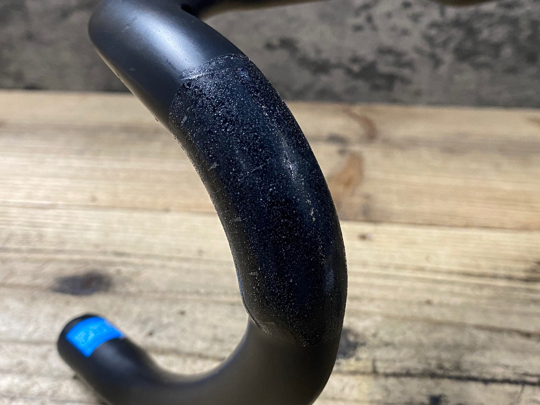 KM950 プロ PRO VIBE CARBON SUPERLIGHT カーボン ドロップハンドル Φ31.8mm C-C400mm