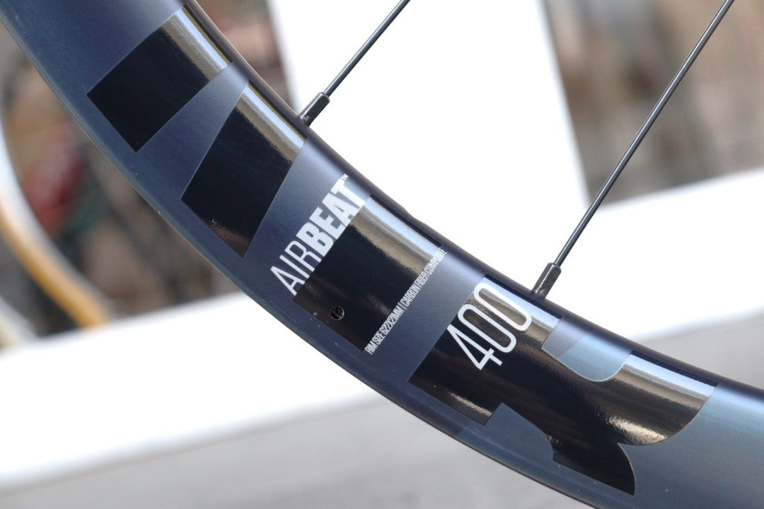 フルクラム FULCRUM エアビート AIRBEAT 400 DB カーボン チューブレス