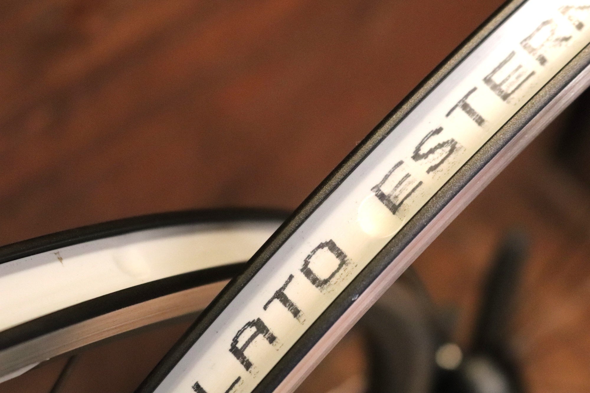 カンパニョーロ CAMPAGNOLO ニュートロン NEUTRON アルミ クリンチャー