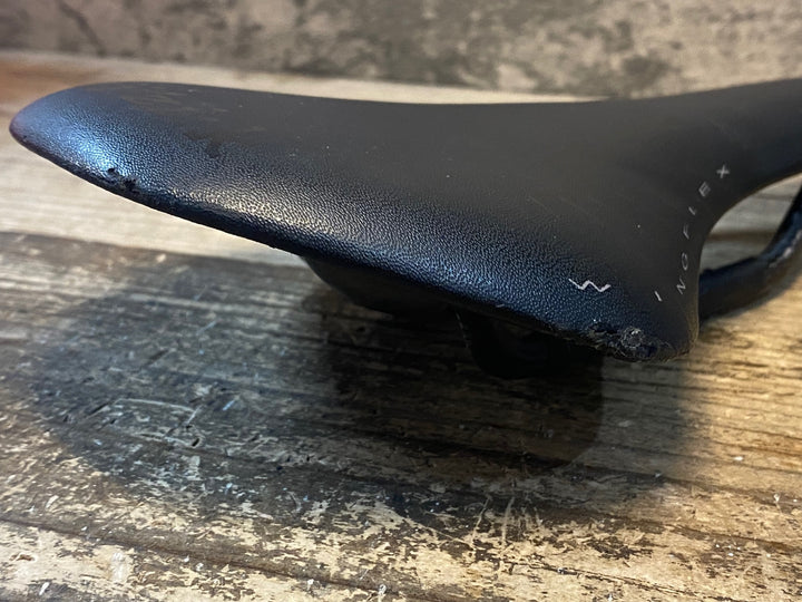 JO971 フィジーク fizik アンタレス ANTARES 00 サドル カーボンレール 140mm 黒 ※破れあり
