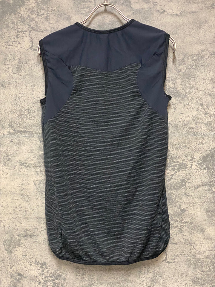KC811 アソス assos hot summer Interactive ノースリーブ ベースレイヤー 黒 M