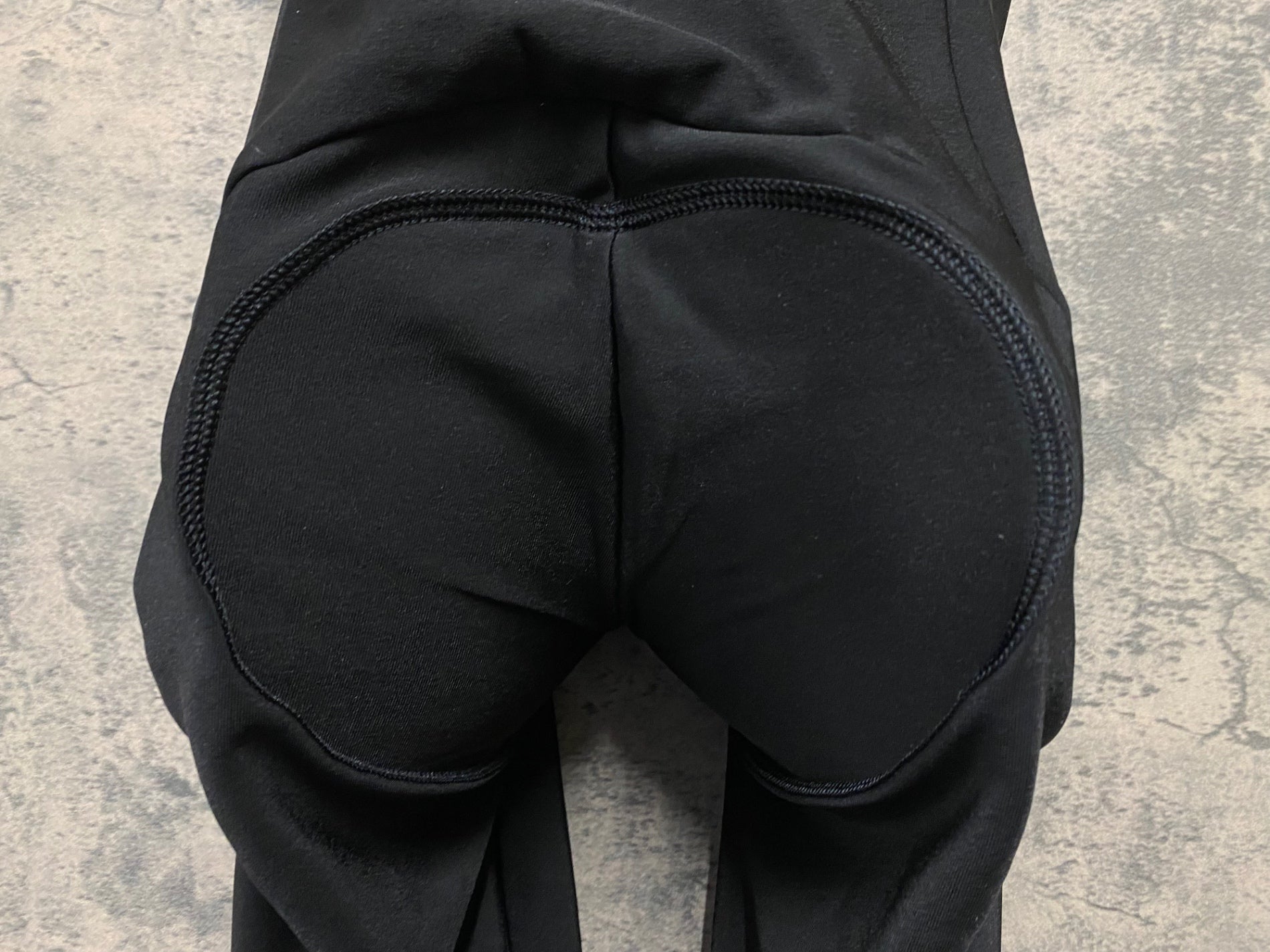 KI817 ラファ Rapha MEN'S CORE WINTER TIGHTS WITH PAD ビブタイツ 黒