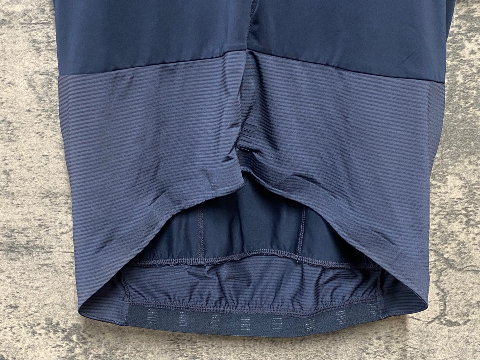 KD614 ラファ Rapha PRO TEAM JERSEY 半袖 サイクルジャージ 紺 M