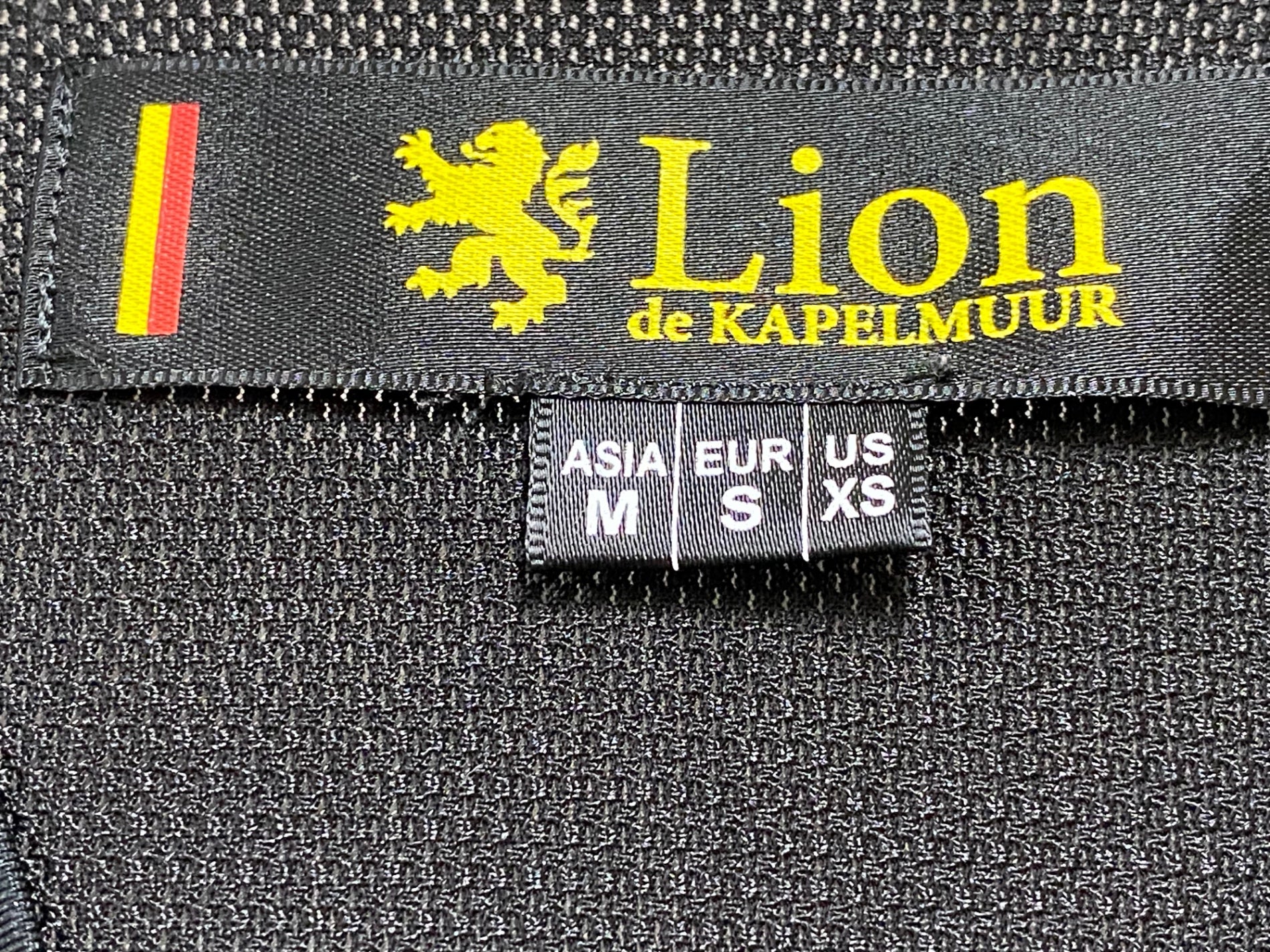 KD658 リオンドカペルミュール Lion de KAPELMUUR ビブショーツ 紺 M