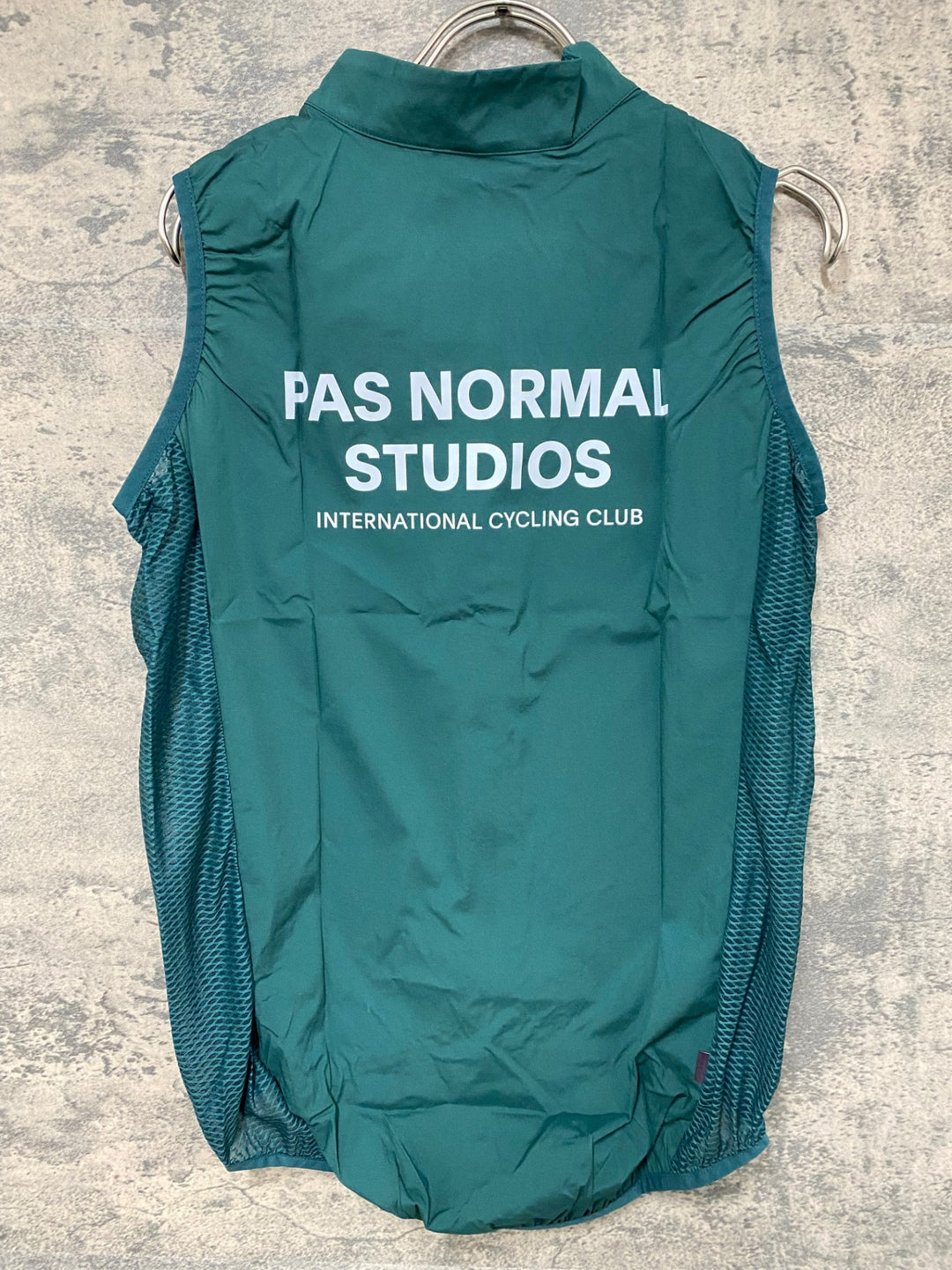 JY626 パスノーマルスタジオ PAS NORMAL STUDIOS MENS STOW AWAY GILET ジレ サイクルベスト 緑 L 未使用