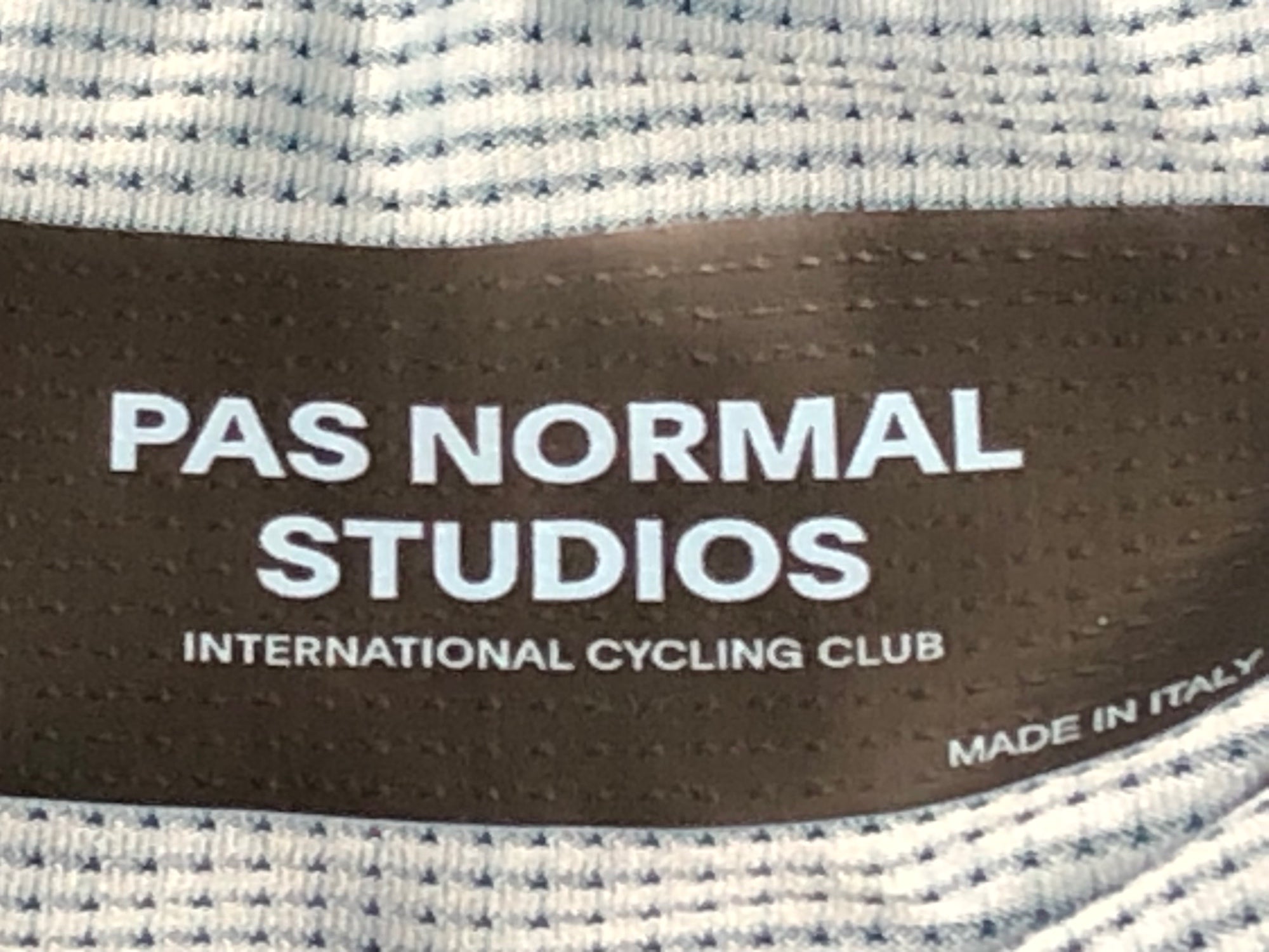JW528 パスノーマルスタジオ PAS NORMAL STUDIOS Solitude 半袖