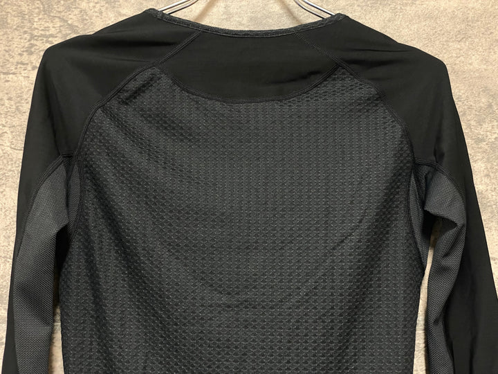 KN970 パールイズミ PEARL iZUMi 長袖 ベースレイヤー M 黒