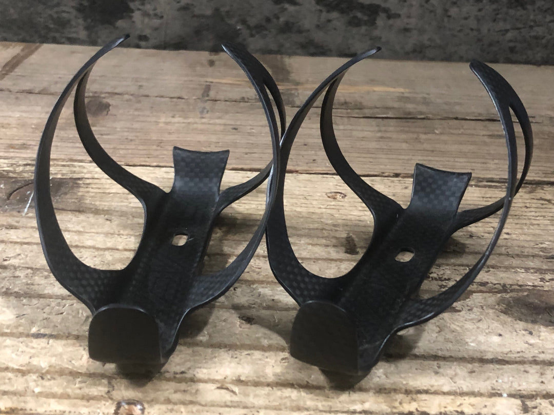 JS678 スパカズ SUPACAZ FLY CAGE CARBON カーボン ボトルケージ 黒 2個セット