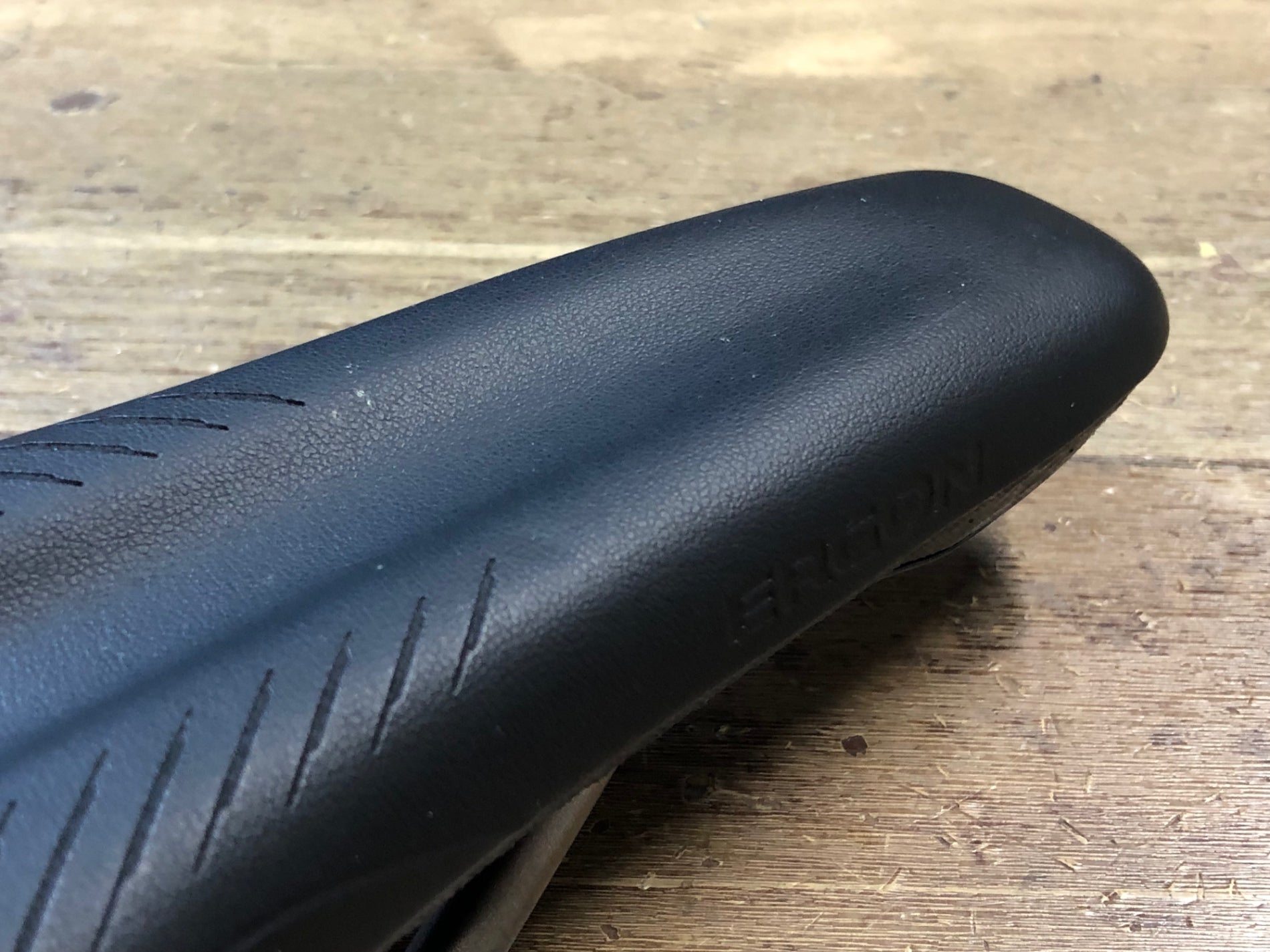 JV880 エルゴン ERGON SR ALLROAD CORE PRO MEN M/L TINOXレール