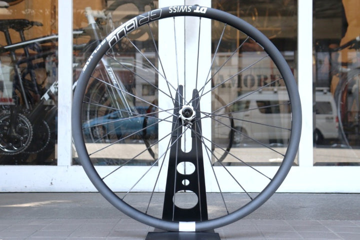 DT SWISS GR1600 スプライン Spline 25 DB 650B アルミ チューブレスレディ フロントホイール ワイドリム 24C 【横浜店】