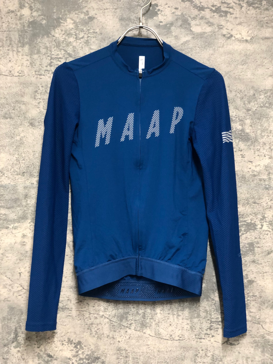 KM714 マープ MAAP PRO FIT JERSEY 長袖 サイクルジャージ 青 S ※補修のためジャンク
