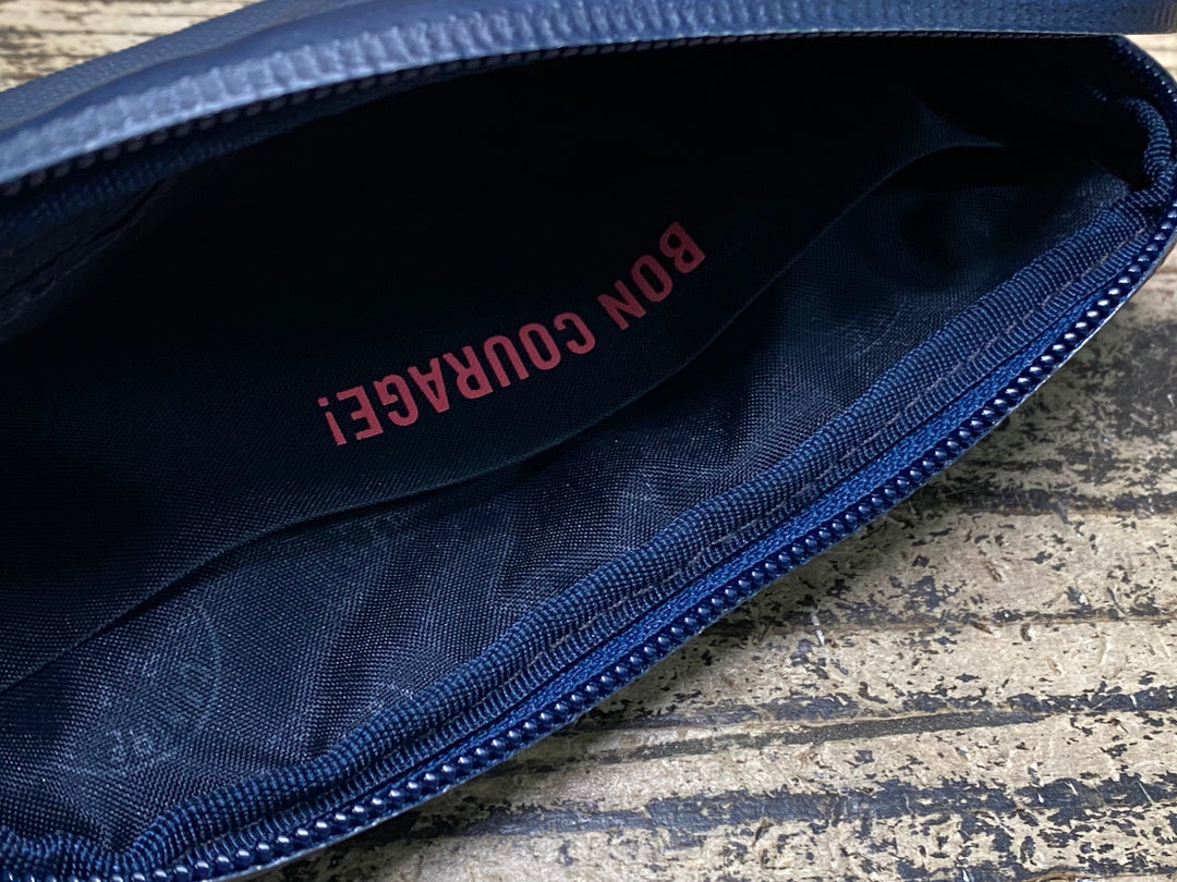 JP781 ラファ Rapha RAINPROOF ESSENTIALS CASE LARGE 紺 エッセンシャルケース