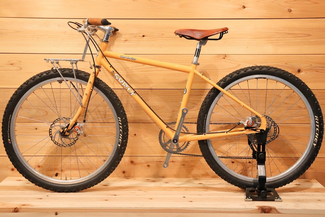 サーリー SURLY ディスクトラッカー DISC TRUCKER 26 42サイズ シマノ 9S スチール ツーリングバイク フラットバー仕様 26インチ 【千葉店】