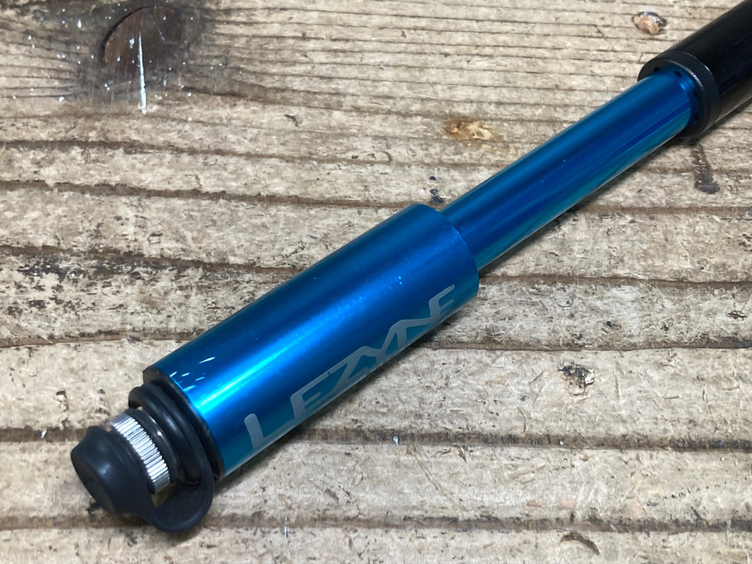 JK711 レザイン LEZYNE LITE DRIVE 携帯空気入れ 水色 黒