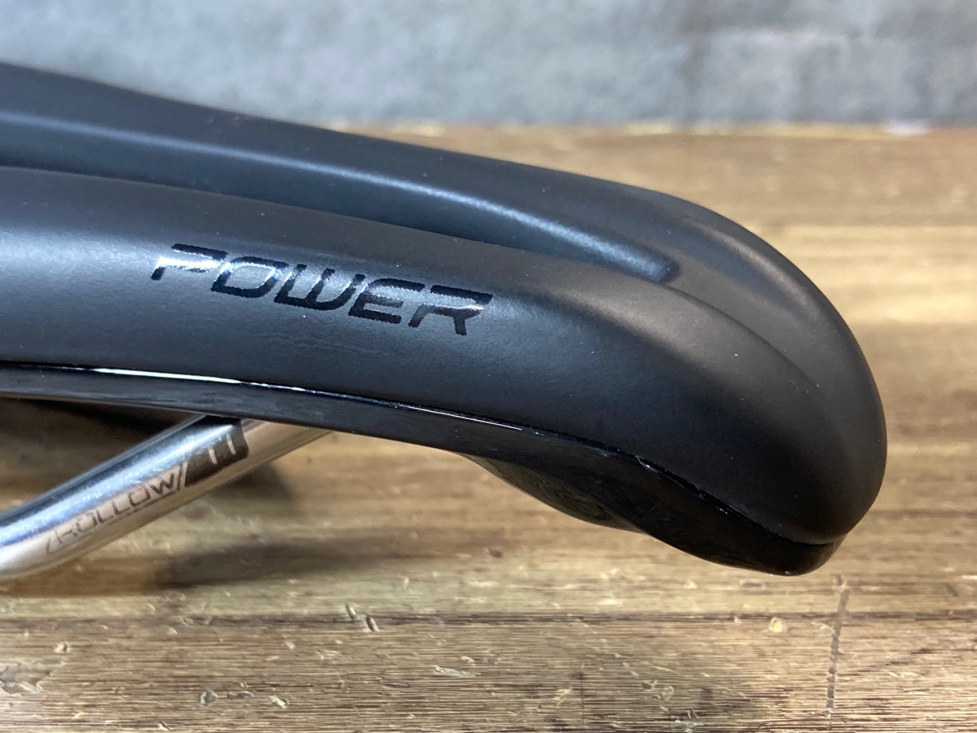 JV745 スペシャライズド SPECIALIZED POWER EXPERT サドル 黒 HOLLOW