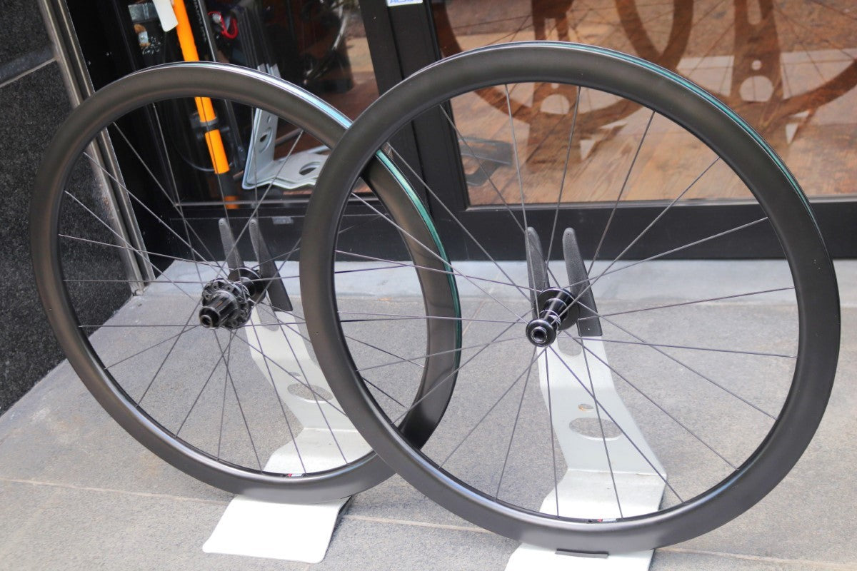 ジャイアント GIANT SLR1 42 DISC カーボン チューブレスレディ ホイールセット シマノ11S 17C 【東京南麻布店】 – BICI  AMORE ONLINE STORE