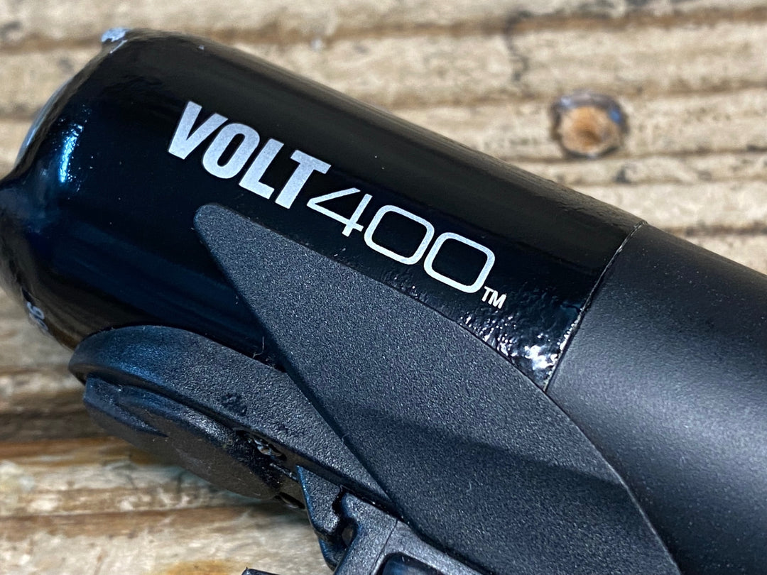 JO091 キャットアイ CAT-EYE VOLT400 フロントライト 黒 点灯確認済み
