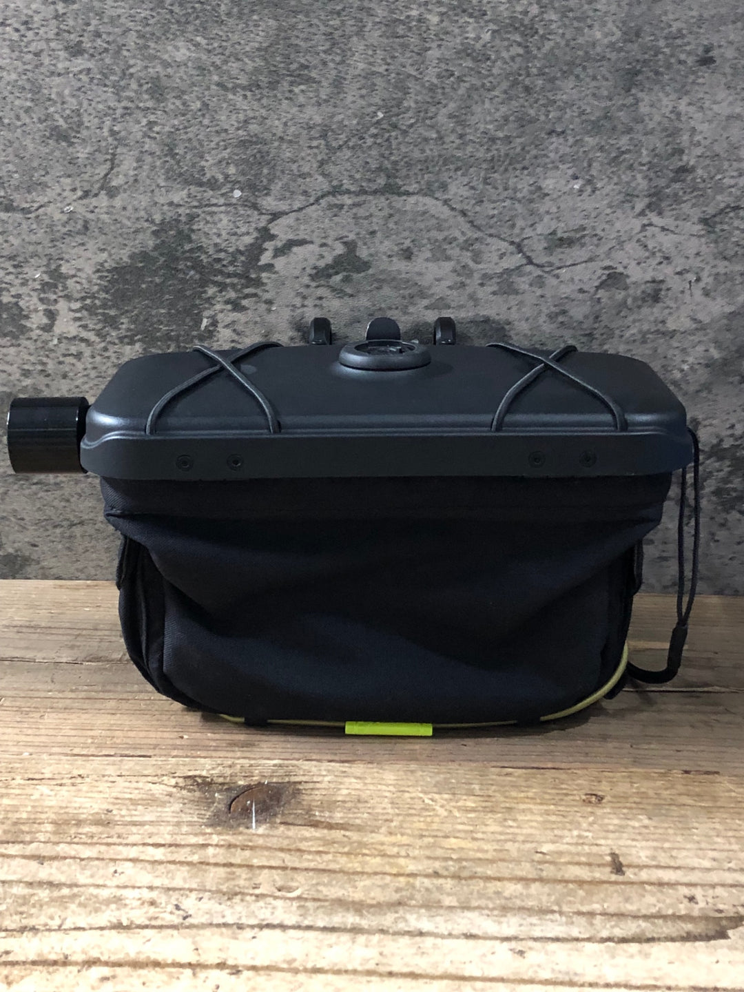 KM880 ルートワークス ROUTE WERKS THE HANDLEBAR BAG フロントバッグ