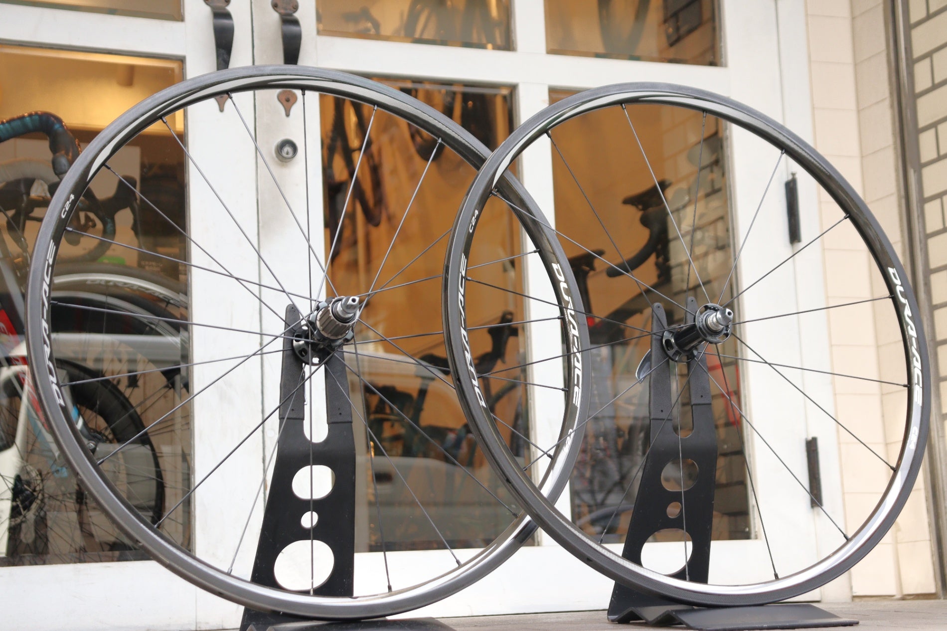 シマノ SHIMANO デュラエース DURA-ACE WH-9000-C24 TU カーボン