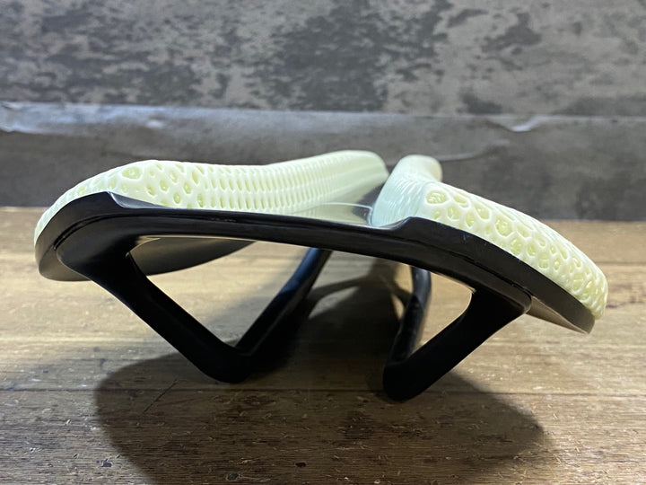 KH410 フィジーク fizik ANTARES VERSUS EVO 00 ADAPTIVE サドル カーボンレール 白