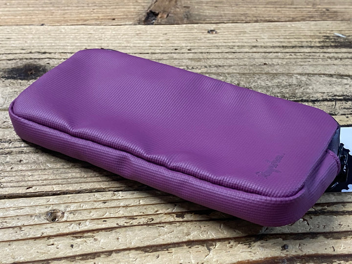 KL455 ラファ Rapha RAINPROOF ESSENTIALS CASE-LARGE サイクルポーチ 紫