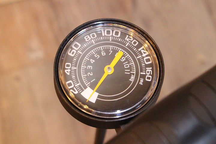 エヴァディオ AVEDIO STフロアポンプ ST FLOOR PUMP 空気入れ 米式/仏式対応 【名古屋店】