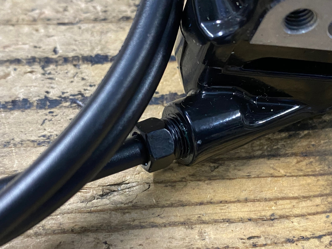 KF743 シマノ SHIMANO 105 BR-R7070 ディスクブレーキキャリパー 後 油圧