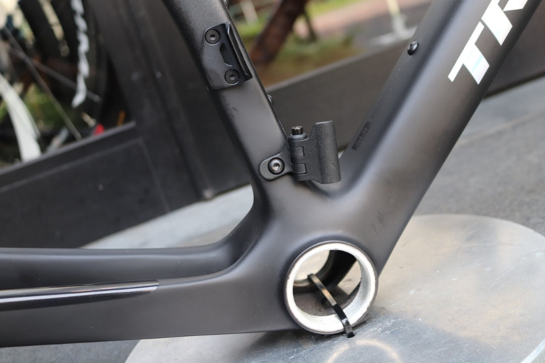 トレック TREK マドン MADONE SLR GEN8 P1 2025年モデル Mサイズ カーボン ディスクブレーキ ロードバイク フレームセット 【東京南麻布店】