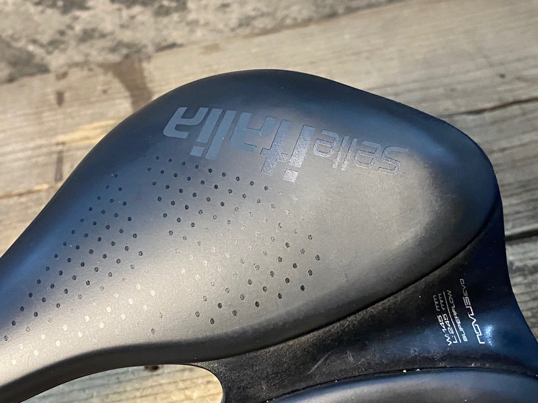 JV518 セライタリア SELLE ITALIA NOVUS EVO BOOST SUPERFLOW サドル 黒 145mm MANGANESE レール