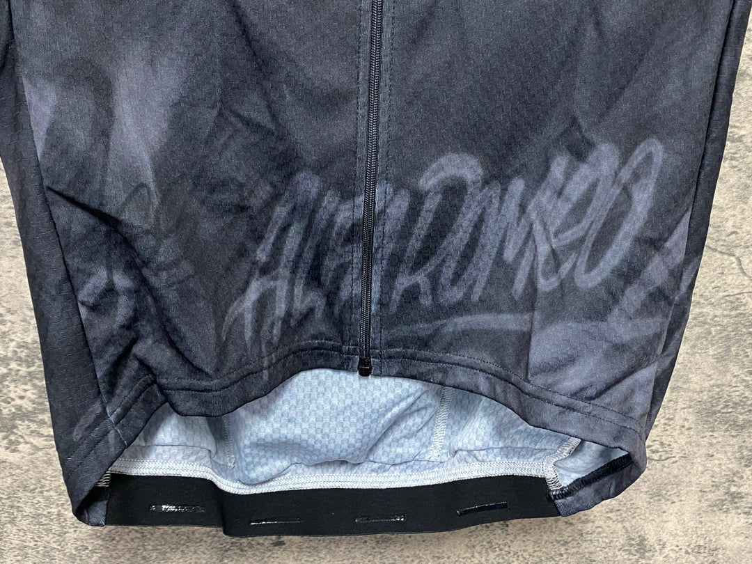 JW772 アソス assos Mille GT JERSEY C2 - BOOGIE X ALFA ROMEO 半袖 サイクルジャージ 赤黒 S