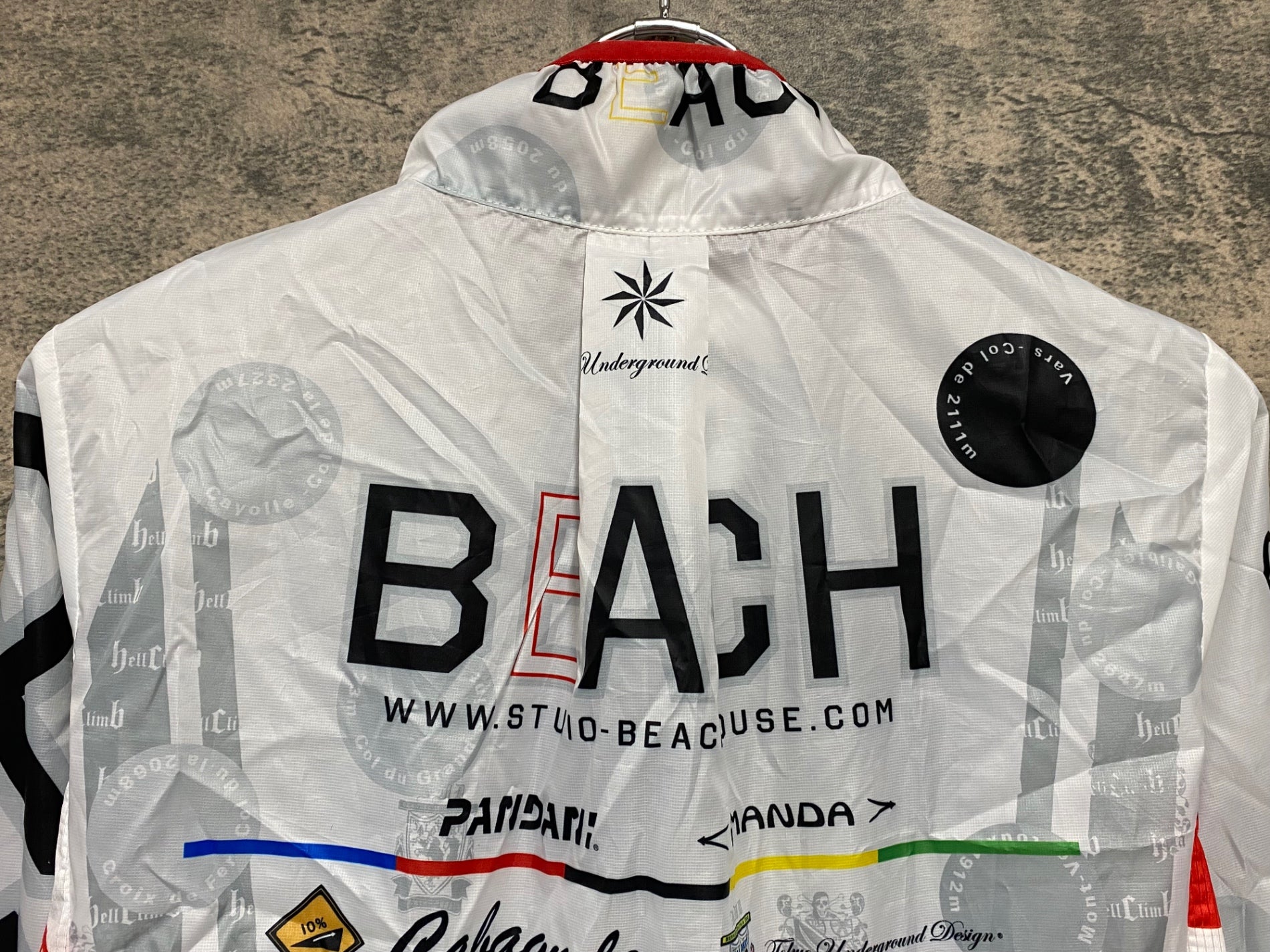 JT782 パンダーニ PANDANI 長袖 ウインドブレイカー 白 総柄 XS – BICI