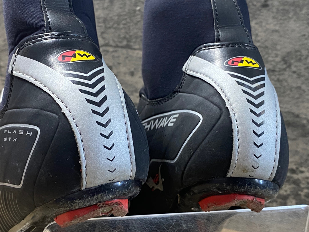 KK014 ノースウェーブ NORTHWAVE FLASH GTX ビンディングシューズ 3穴 EU41 傷 ※ほつれアリ