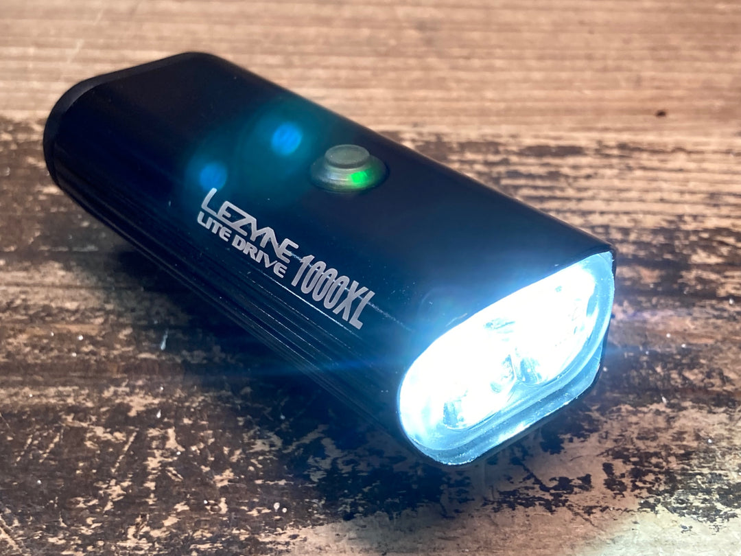 IY714 レザイン LEZYNE LITE DRIVE 1000XL フロントライト 黒 点灯確認済 レックマウント付属