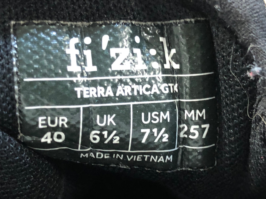 JY809 フィジーク fizik TERRA ARTICA GTX ビンディングシューズ 2穴 BOA 黒 EU40 GORE-TEX