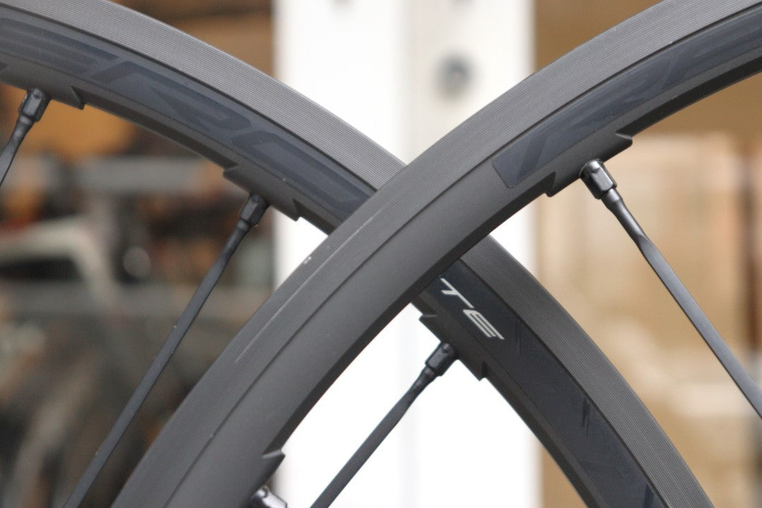 フルクラム FULCRUM レーシングゼロ ナイト RACING ZERO NITE アルミ クリンチャー ホイールセット シマノ11S/12S 17C 【横浜店】