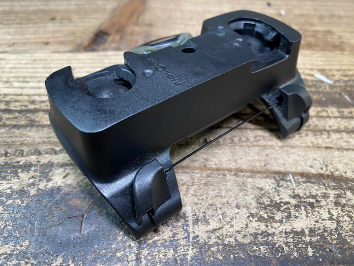 JI817 フィドロック FIDLOCK ツイスト TWIST UNI CONNECTOR バイクパッキング装置