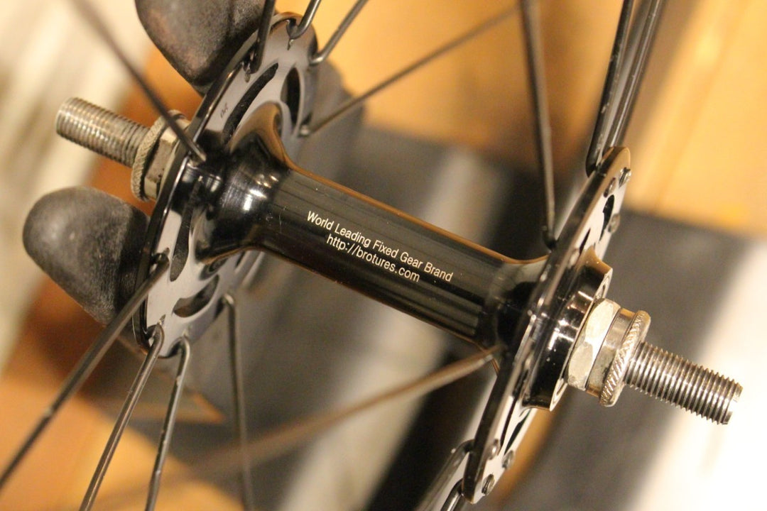 ブローチャーズ BROTURES SHRED 両切り ピスト カーボン ホイールセット 700C ナローリム 【福岡店】