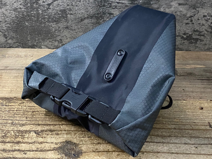 JY845 オルトリーブ ORTLIEB サドルバッグ グレー ※カスタム品のためジャンク