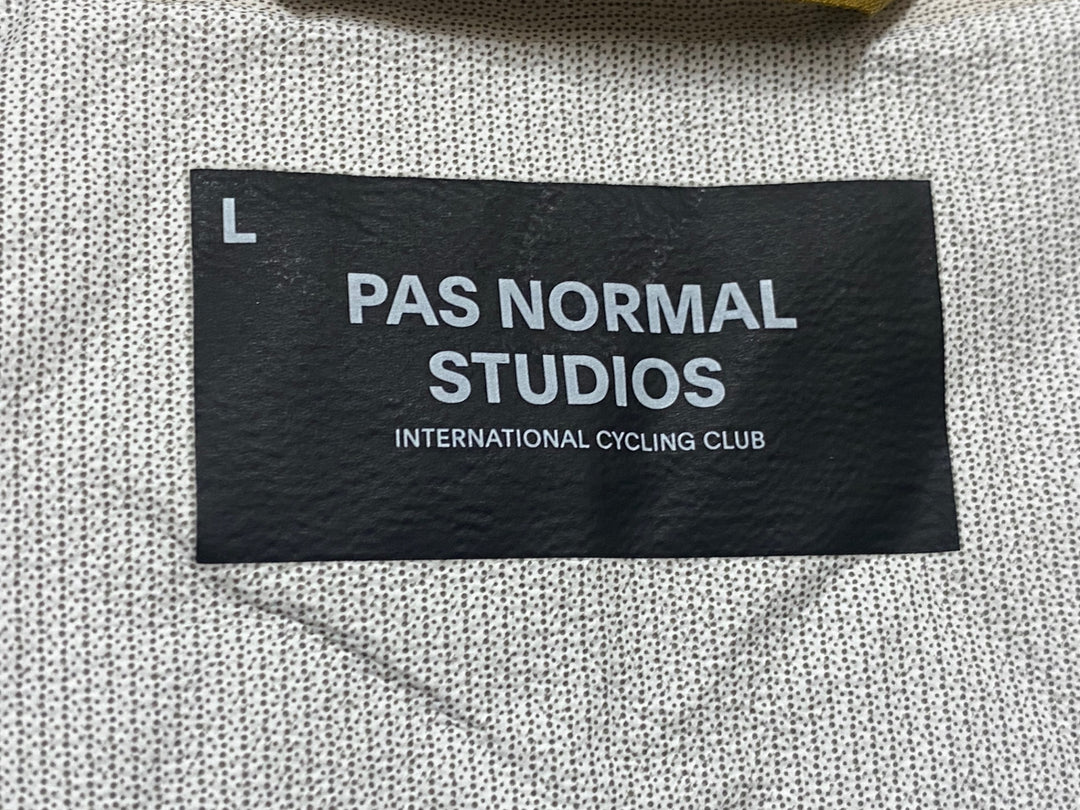 JY672 パスノーマルスタジオ PAS NORMAL STUDIOS ジレ レインベスト 薄茶 L