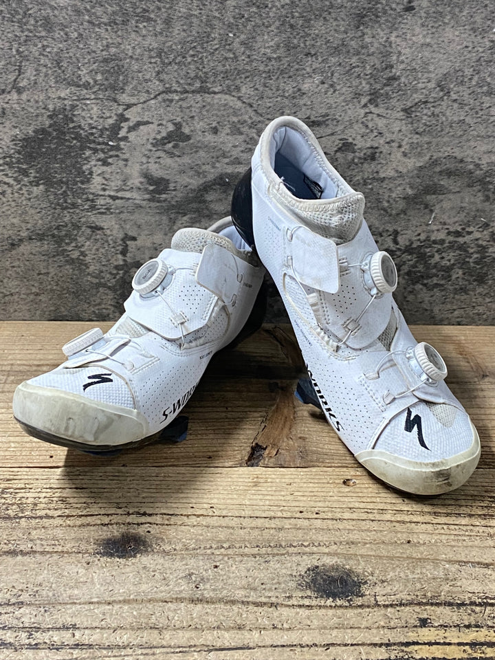 KE239 スペシャライズド SPECIALIZED S-WORKS Ares ビンディングシューズ 3穴 BOA Li2 BD 白黒 EU42 ※ガリ傷