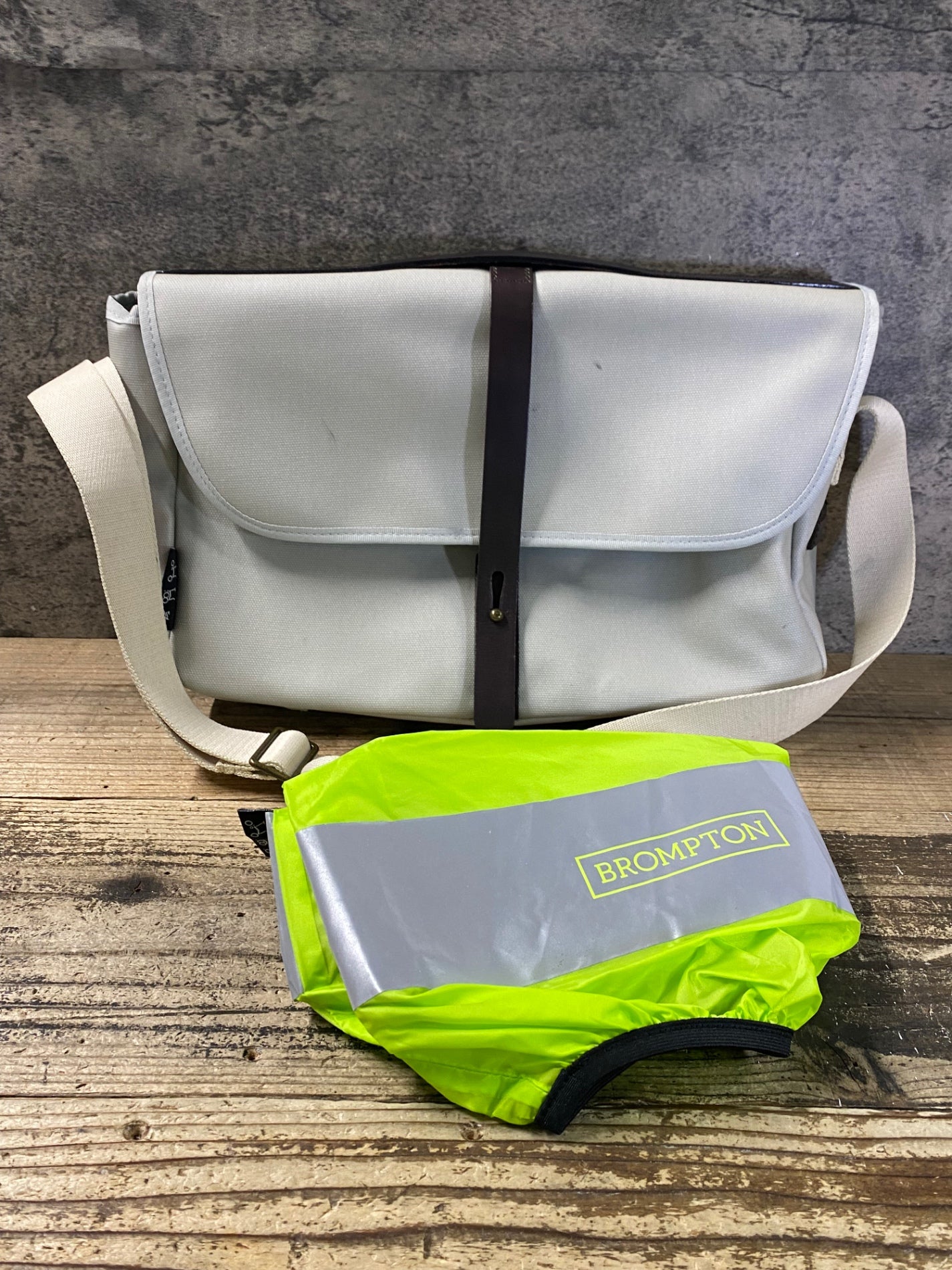 ブロンプトン Sバッグ 廃盤 ショルダーバッグ ブラック 【送料無料